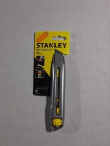 PVC vágó kés interlock 18 fémházas, törd.pengés kés 18 mm | STANLEY 0-10-018