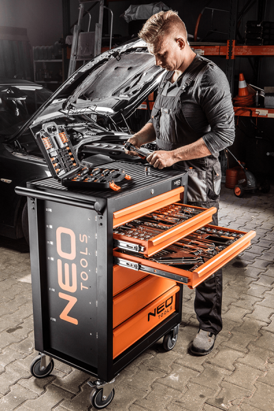 Szerszámos szekrény 6 fiókos 149 DB os NEO 84 221 G-4