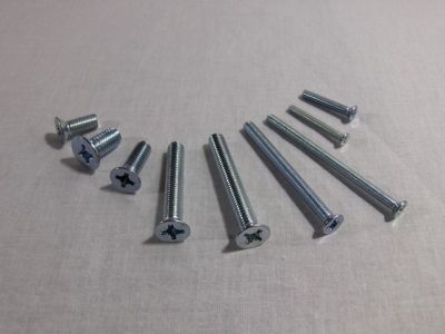 Süllyesztett fejű, kereszthornyú csavar M5 x 16 mm, tövigmenetes, DIN 965 | 52057