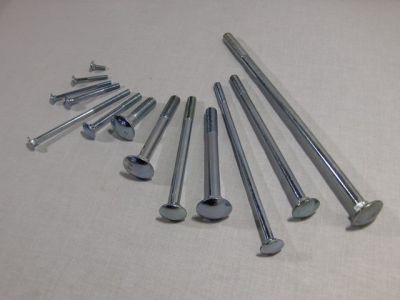 Kapupánt csavar 5 x 70 mm, DIN 603 |