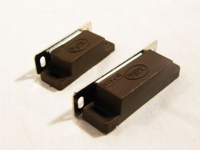 Mágnes csappantyú barna, nagy