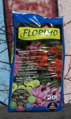 Florimo balkon és muskátli virágföld 20 l / csomag, sötétkék | FLORIMO