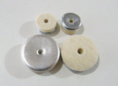 Bútorcsúsztató filc 18 mm, 4db + csavar | 20112112